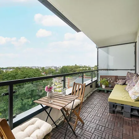 Spacious In With A Desk For Remote Work And A Balcony By Renters Apartment *